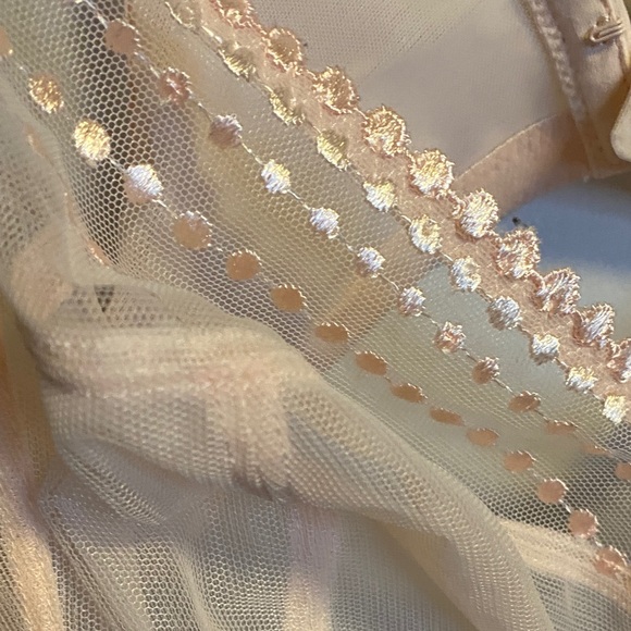 Elomi Sheer Light Pink Bra - Picture 4 of 11